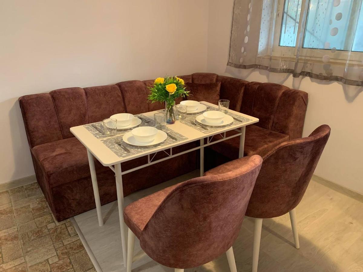 Comfy Studio Apartment By The Flower Market Varna Dış mekan fotoğraf